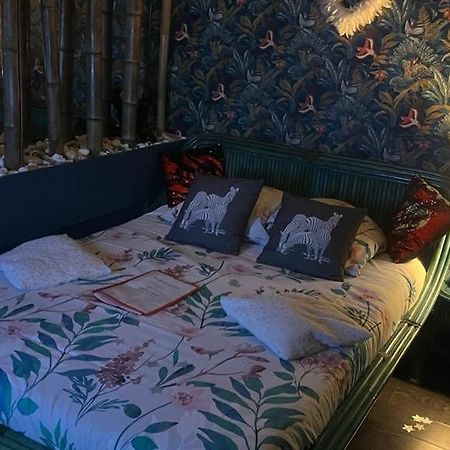 Spabyelleetlui Spa Rouge Ou Bleu Mouscron Eksteriør billede