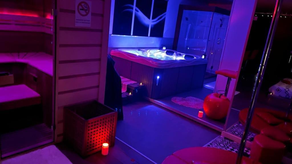 Spabyelleetlui Spa Rouge Ou Bleu Mouscron Eksteriør billede