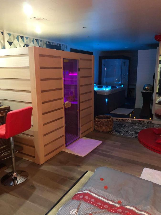 Spabyelleetlui Spa Rouge Ou Bleu Mouscron Eksteriør billede